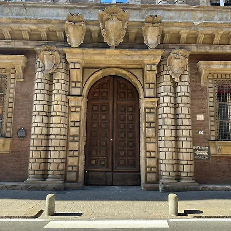 Palazzo Fantuzzi San Vitale 23 *